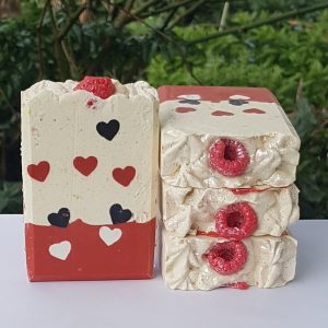 Black Raspberry & Vanilla goats milk Soap